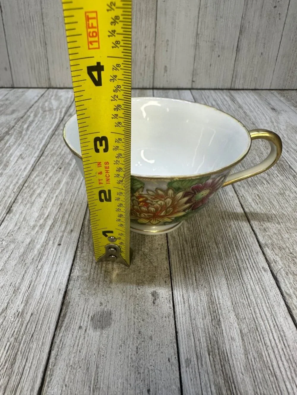 Vintage Shofu China Tea Cups & Saucers Floral Design Gold Rim Japan - Set of 2